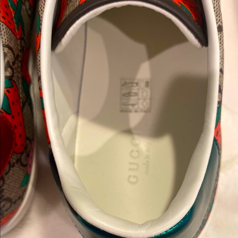 Gucci Strawberry Print Sneakers w/Original Box & Duster Bag - Picture 9 of 11